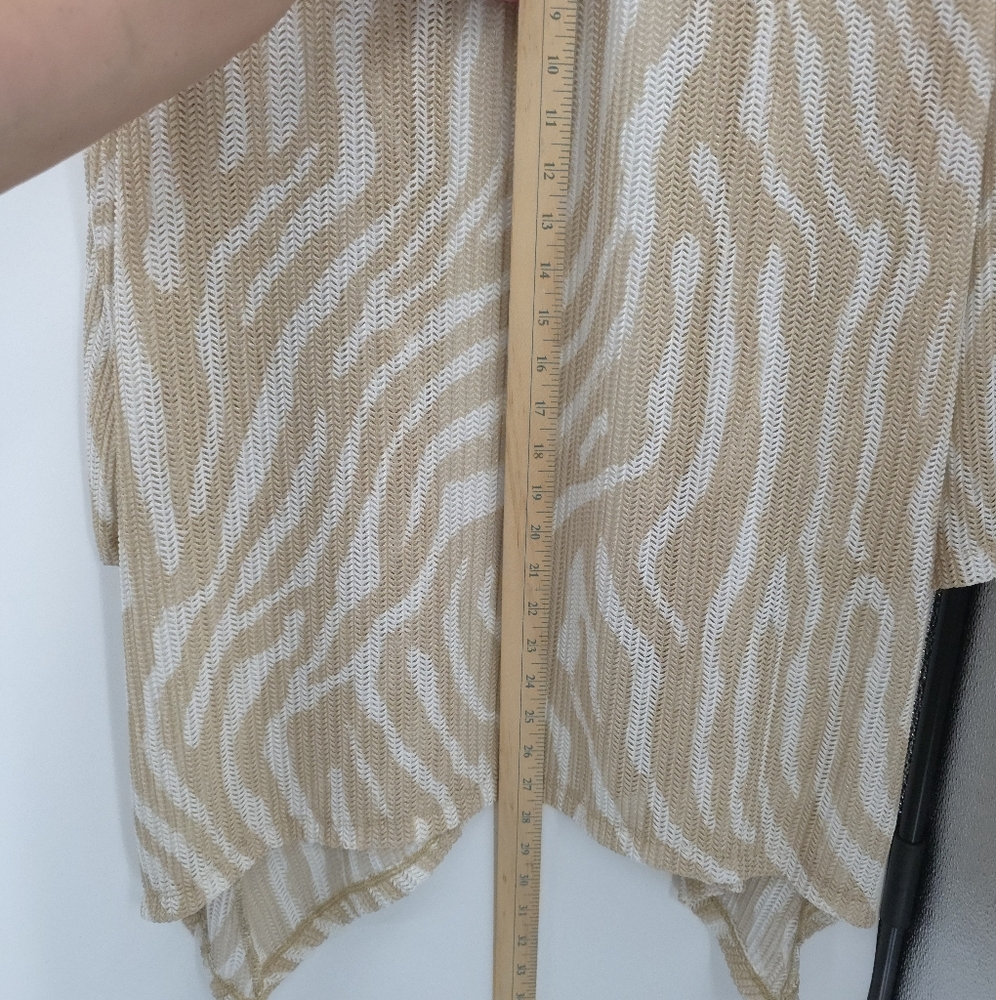 Chico's Beige and White Zebra Print Cardigan and Tank Set - Picture 15 of 16